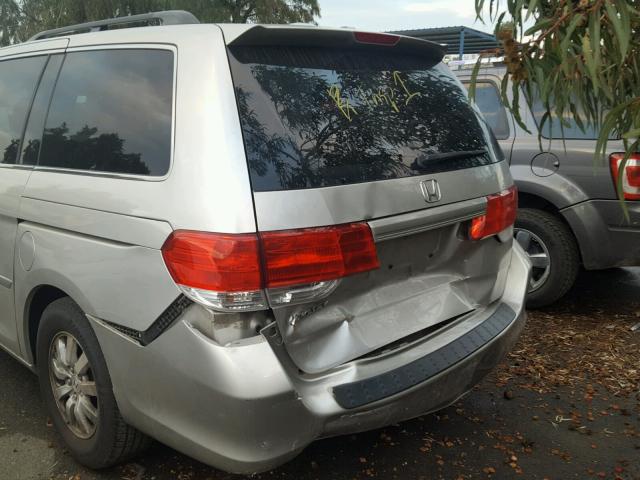 5FNRL387X8B409895 - 2008 HONDA ODYSSEY EX SILVER photo 9