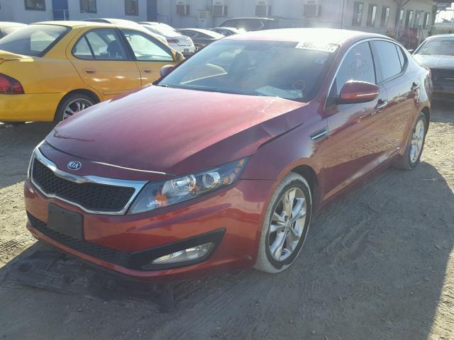 5XXGM4A79DG114797 - 2013 KIA OPTIMA LX RED photo 2