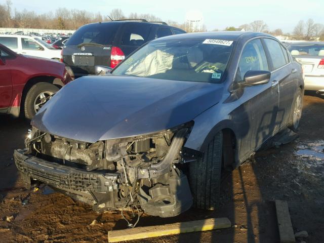 1HGCR2F52FA063607 - 2015 HONDA ACCORD SPO GRAY photo 2