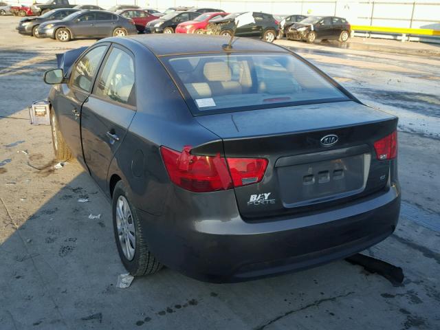 KNAFU4A21B5408144 - 2011 KIA FORTE EX CHARCOAL photo 3