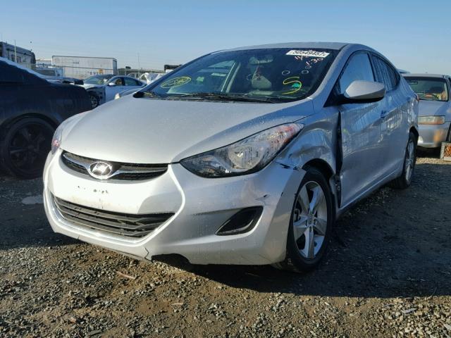 KMHDH4AE8DU969681 - 2013 HYUNDAI ELANTRA GL SILVER photo 2