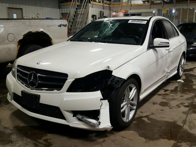 WDDGF8AB4EG236442 - 2014 MERCEDES-BENZ C 300 4MAT WHITE photo 2