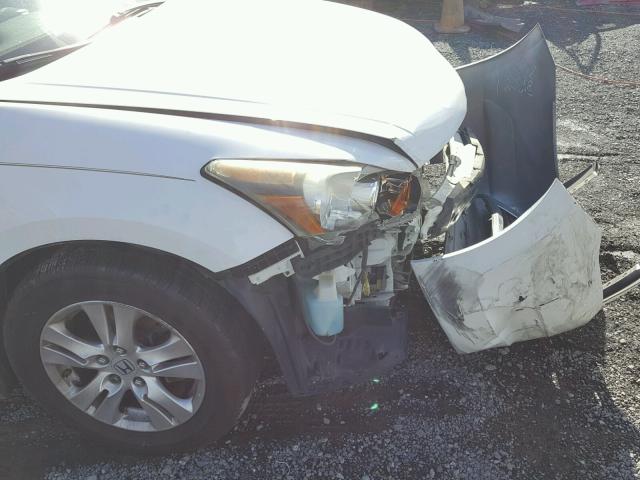 1HGCP26488A050652 - 2008 HONDA ACCORD LXP WHITE photo 9