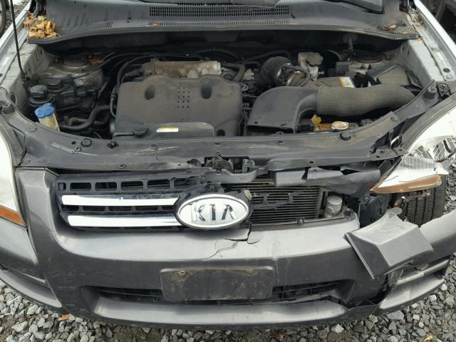 KNDJE723X87493937 - 2008 KIA SPORTAGE E SILVER photo 7