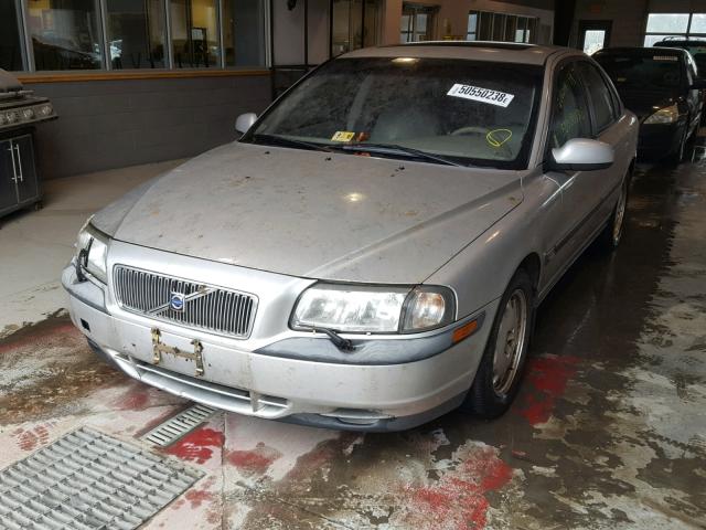 YV1TS94D811203457 - 2001 VOLVO S80 SILVER photo 2