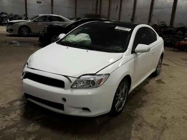 JTKDE177160097402 - 2006 TOYOTA SCION TC WHITE photo 2