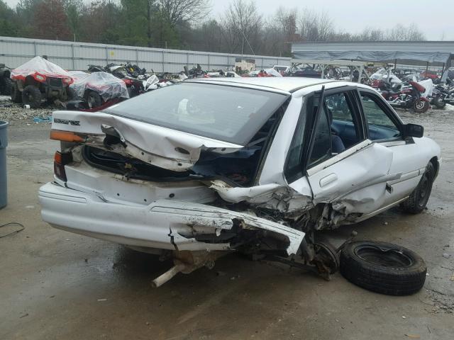 1FASP14J4SW327147 - 1995 FORD ESCORT LX WHITE photo 4