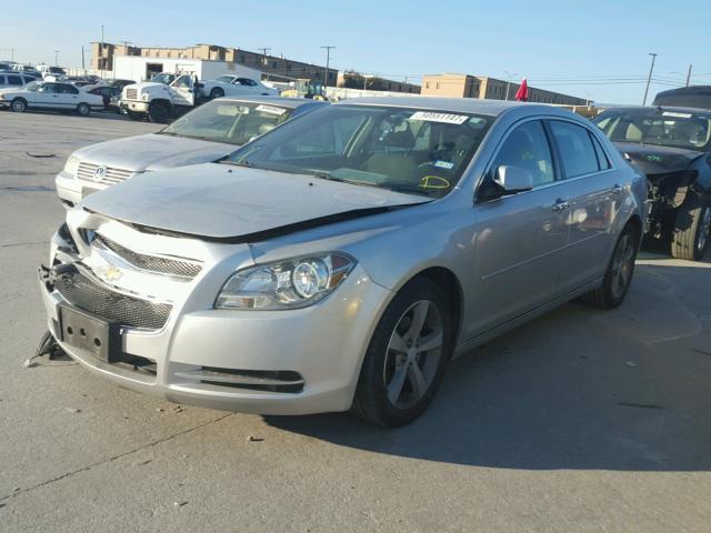 1G1ZC5E03CF272265 - 2012 CHEVROLET MALIBU 1LT ვერცხლისფერი ფოტო 2