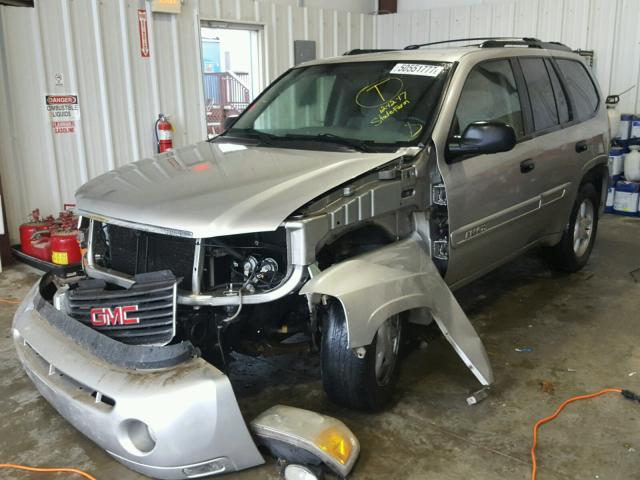 1GKDS13S742335866 - 2004 GMC ENVOY SILVER photo 2