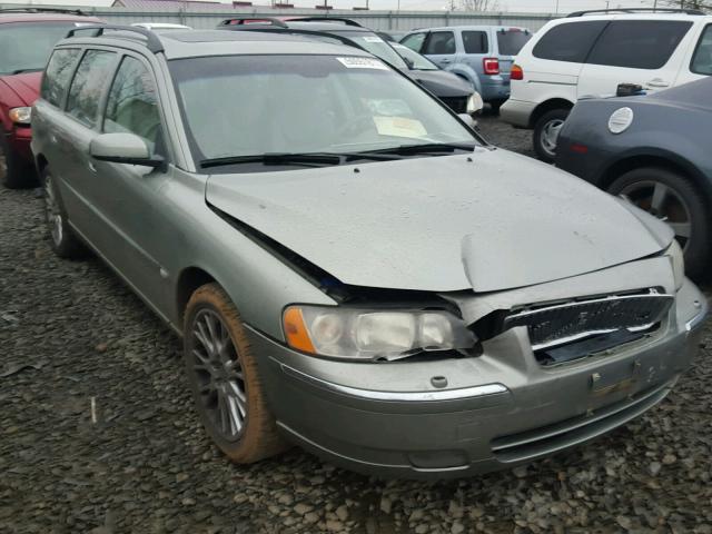 YV1SW592261538222 - 2006 VOLVO V70 2.5T TAN photo 1