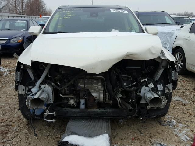 2LMHJ5AT1DBL53258 - 2013 LINCOLN MKT WHITE photo 9