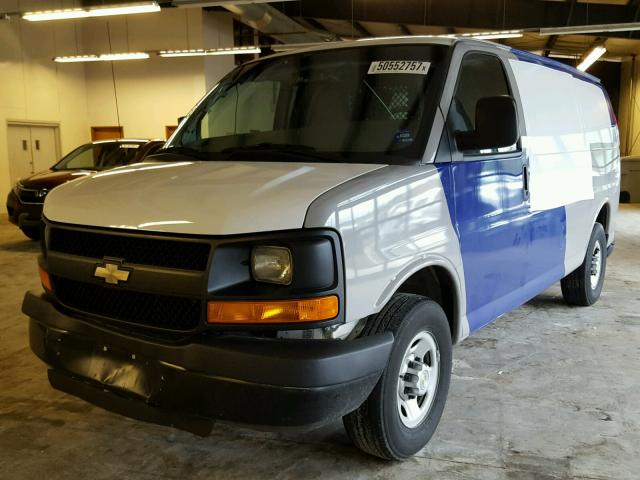 1GCZGTBG5E1150170 - 2014 CHEVROLET EXPRESS G3 WHITE photo 2