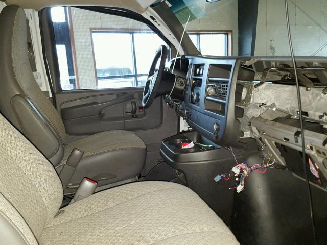 1GCZGTBG5E1150170 - 2014 CHEVROLET EXPRESS G3 WHITE photo 5