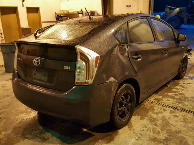 JTDKN3DU9D5620928 - 2013 TOYOTA PRIUS GRAY photo 4