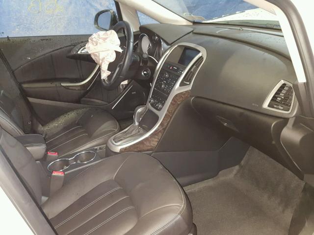 1G4PS5SK4H4111820 - 2017 BUICK VERANO WHITE photo 5