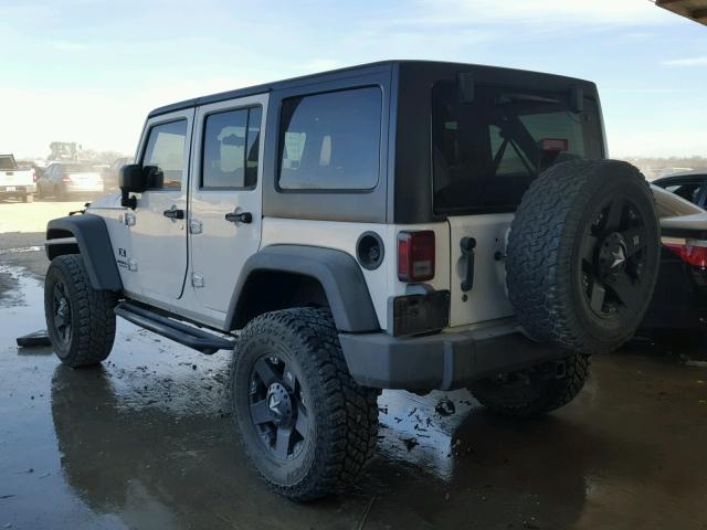 1J4GA39138L639969 - 2008 JEEP WRANGLER U TWO TONE photo 3