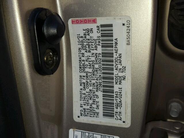 JTDBE32K120030279 - 2002 TOYOTA CAMRY LE ბეჟი ფოტო 10