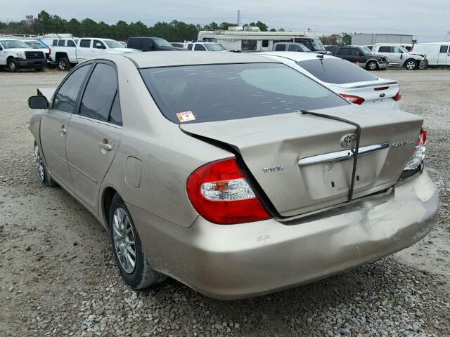 JTDBE32K120030279 - 2002 TOYOTA CAMRY LE ბეჟი ფოტო 3