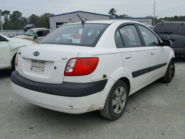 KNADE123576214373 - 2007 KIA RIO BASE WHITE photo 4