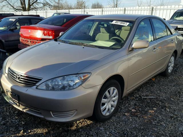 4T1BE32KX6U707291 - 2006 TOYOTA CAMRY LE ოქროსფერი ფოტო 2