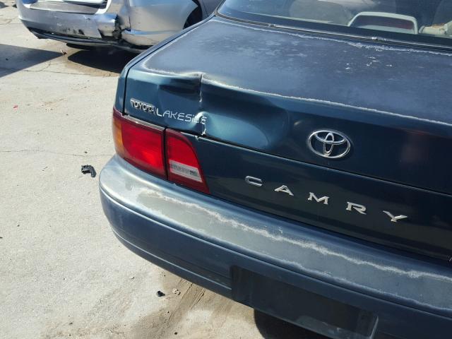 4T1BF12K3TU116068 - 1996 TOYOTA CAMRY LE GREEN photo 9