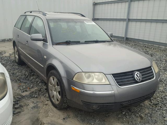 WVWWH63BX2E372437 - 2002 VOLKSWAGEN PASSAT GLX GRAY photo 1