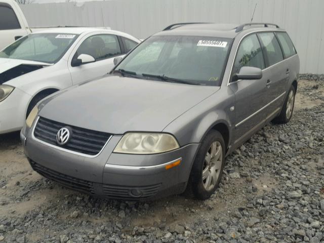 WVWWH63BX2E372437 - 2002 VOLKSWAGEN PASSAT GLX 灰色 照片 2