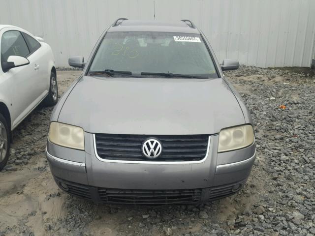 WVWWH63BX2E372437 - 2002 VOLKSWAGEN PASSAT GLX 灰色 照片 9