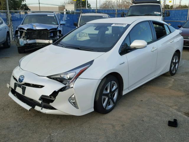 JTDKARFU4G3514575 - 2016 TOYOTA PRIUS WHITE photo 2