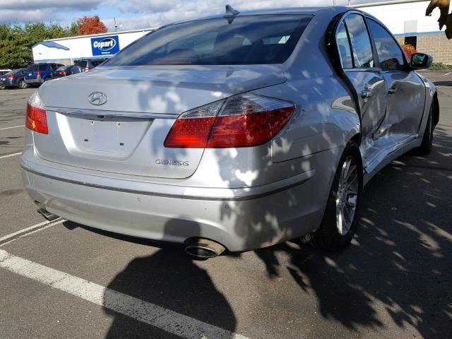 KMHGC46E89U022930 - 2009 HYUNDAI GENESIS 3. SILVER photo 4