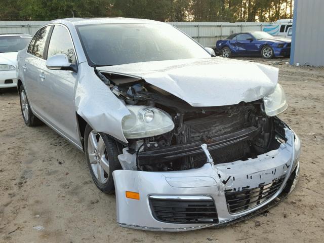 3VWRM71K68M184063 - 2008 VOLKSWAGEN JETTA SE SILVER photo 1