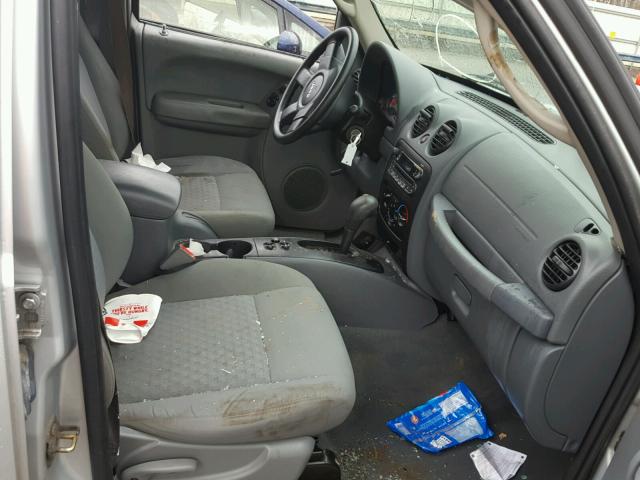 1J4GK48K65W710587 - 2005 JEEP LIBERTY SP SILVER photo 5