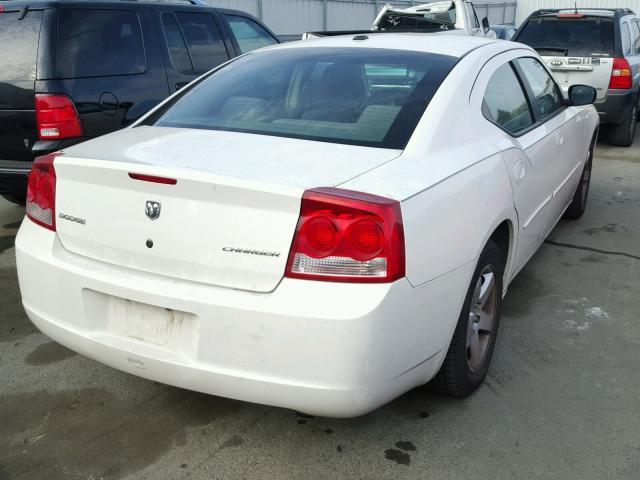 2B3KA43D39H536267 - 2009 DODGE CHARGER WHITE photo 4