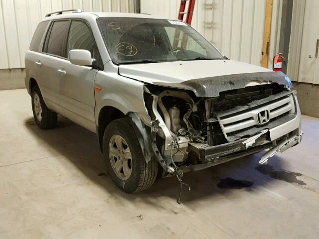 5FNYF18198B501972 - 2008 HONDA PILOT LX SILVER photo 1