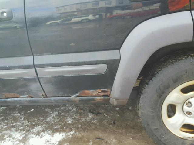 1J4GL48K54W221920 - 2004 JEEP LIBERTY SP BLACK photo 9