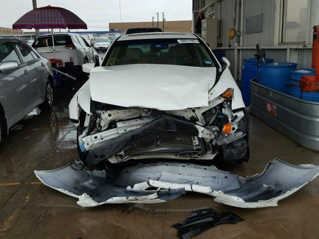 1HGCP3F86CA034015 - 2012 HONDA ACCORD EXL WHITE photo 9