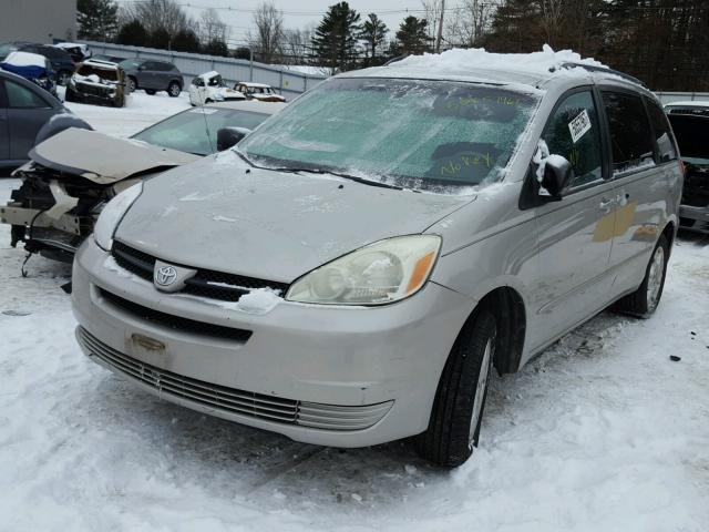 5TDBA23C74S012611 - 2004 TOYOTA SIENNA LE GRAY photo 2