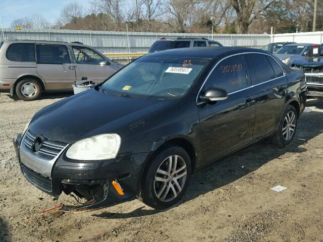 3VWSF71K35M622500 - 2005 VOLKSWAGEN NEW JETTA BLACK photo 2