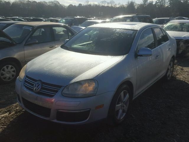 3VWRM71K08M196192 - 2008 VOLKSWAGEN JETTA SE Gümüş foto 2
