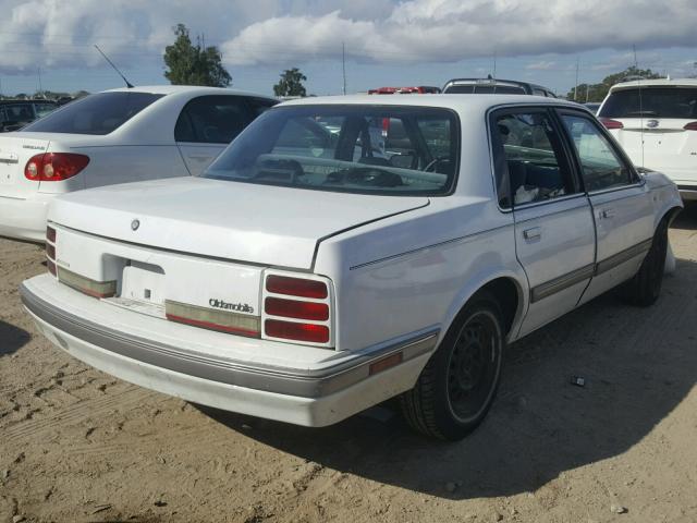 1G3AJ55M1T6335747 - 1996 OLDSMOBILE CIERA SL WHITE photo 4