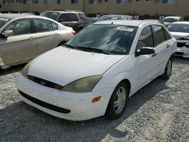 1FAFP34P63W304049 - 2003 FORD FOCUS SE WHITE photo 2