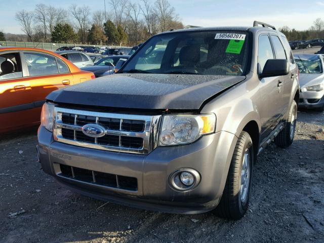 1FMCU0DG5AKC43846 - 2010 FORD ESCAPE XLT GRAY photo 2