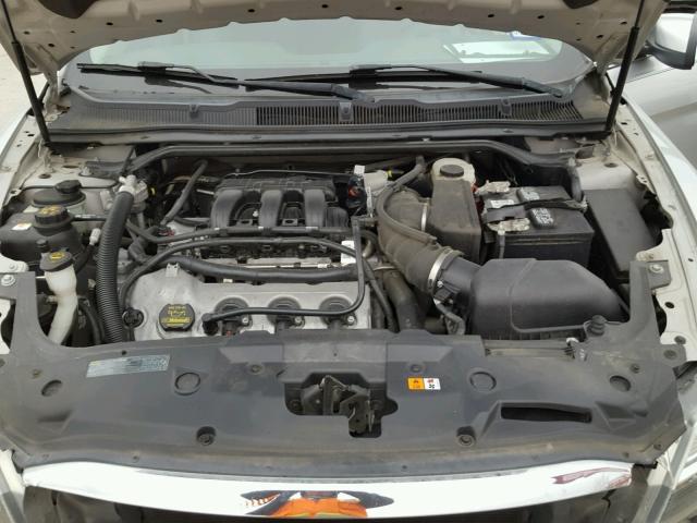 1FAHP2EW5BG130959 - 2011 FORD TAURUS SEL SILVER photo 7