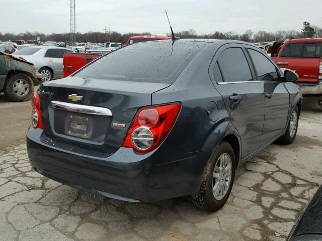 1G1JC5SB0D4133890 - 2013 CHEVROLET SONIC LT GRAY photo 4