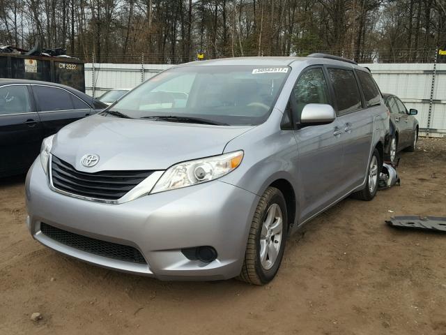 5TDKK3DC1CS226087 - 2012 TOYOTA SIENNA LE SILVER photo 2