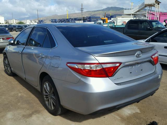 4T1BF1FK6GU158105 - 2016 TOYOTA CAMRY LE SILVER photo 3