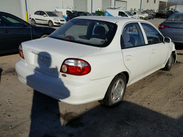 KNAFB1214Y5892958 - 2000 KIA SEPHIA BAS WHITE photo 4