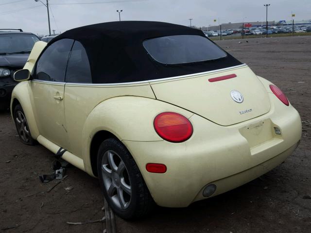 3VWCD31Y45M369601 - 2005 VOLKSWAGEN NEW BEETLE 黄色 照片 3
