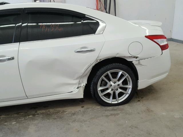 1N4AA5AP5BC867394 - 2011 NISSAN MAXIMA S WHITE photo 9