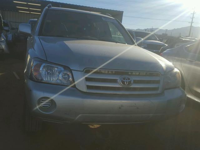 JTEEP21A440048302 - 2004 TOYOTA HIGHLANDER SILVER photo 9